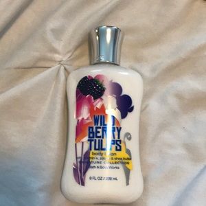 Wildberry tulips body lotion